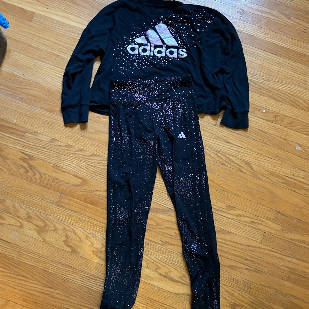 EUC Adidas girls Black Leggings and shirt set with Pink Speckles. Size 14.